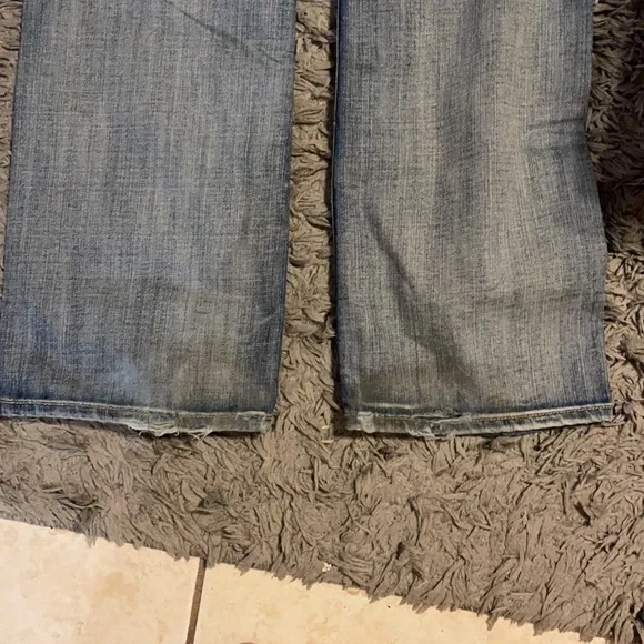 Request Jeans - Picture 5 of 5